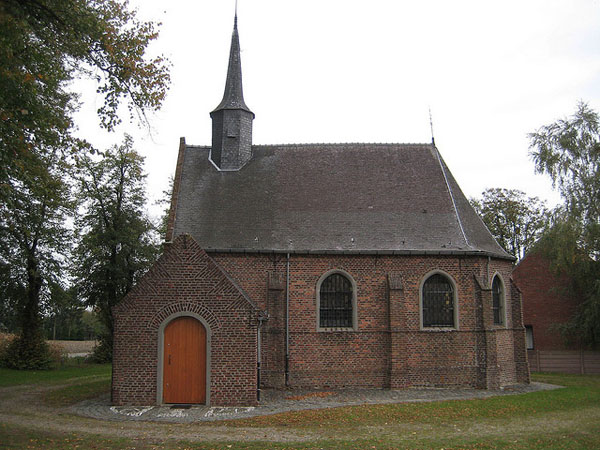 De Kapel van Onze-Lieve-Vrouw van zeven Weeën in het gehucht Hoksent in Eksel.