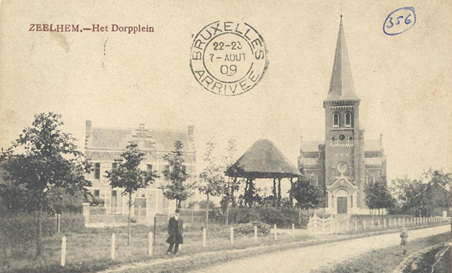 Foto van de Kerk van Zelem uit de oude doos. Op de foto is ook de oude kiosk te zien en de toen nog jonge pastorie (voltooid in 1868).