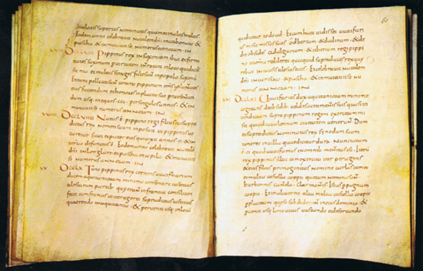 Twee pagina's uit de Annales Regnum Francorum, dat toegeschreven wordt aan Einhard (Biblioth&egrave;que Nationale, Parijs).